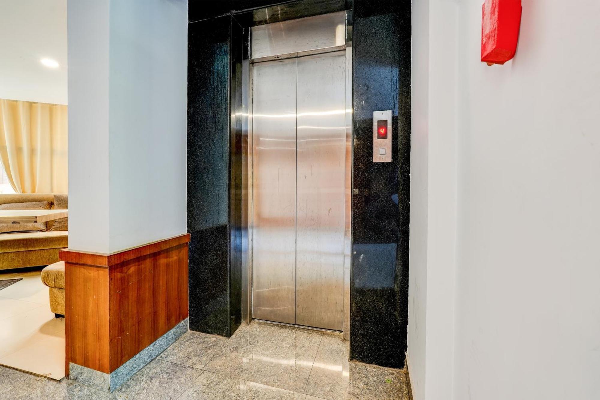 Hotel O V3R Residency 벵갈루루 외부 사진