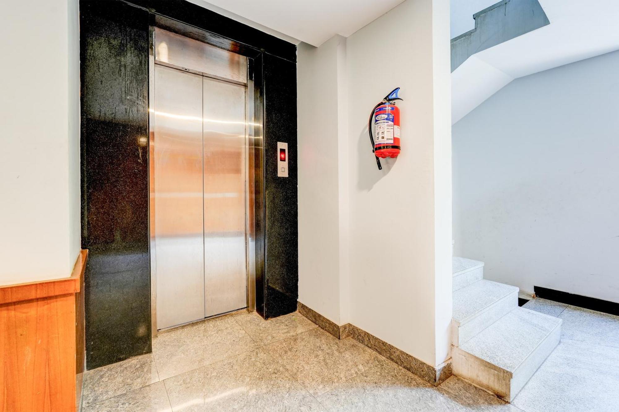 Hotel O V3R Residency 벵갈루루 외부 사진